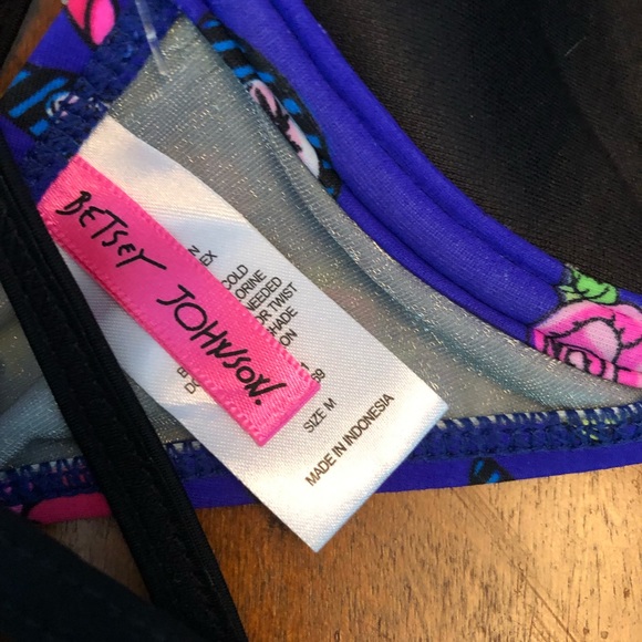 Betsey Johnson 3 piece Bikini - Picture 4 of 8